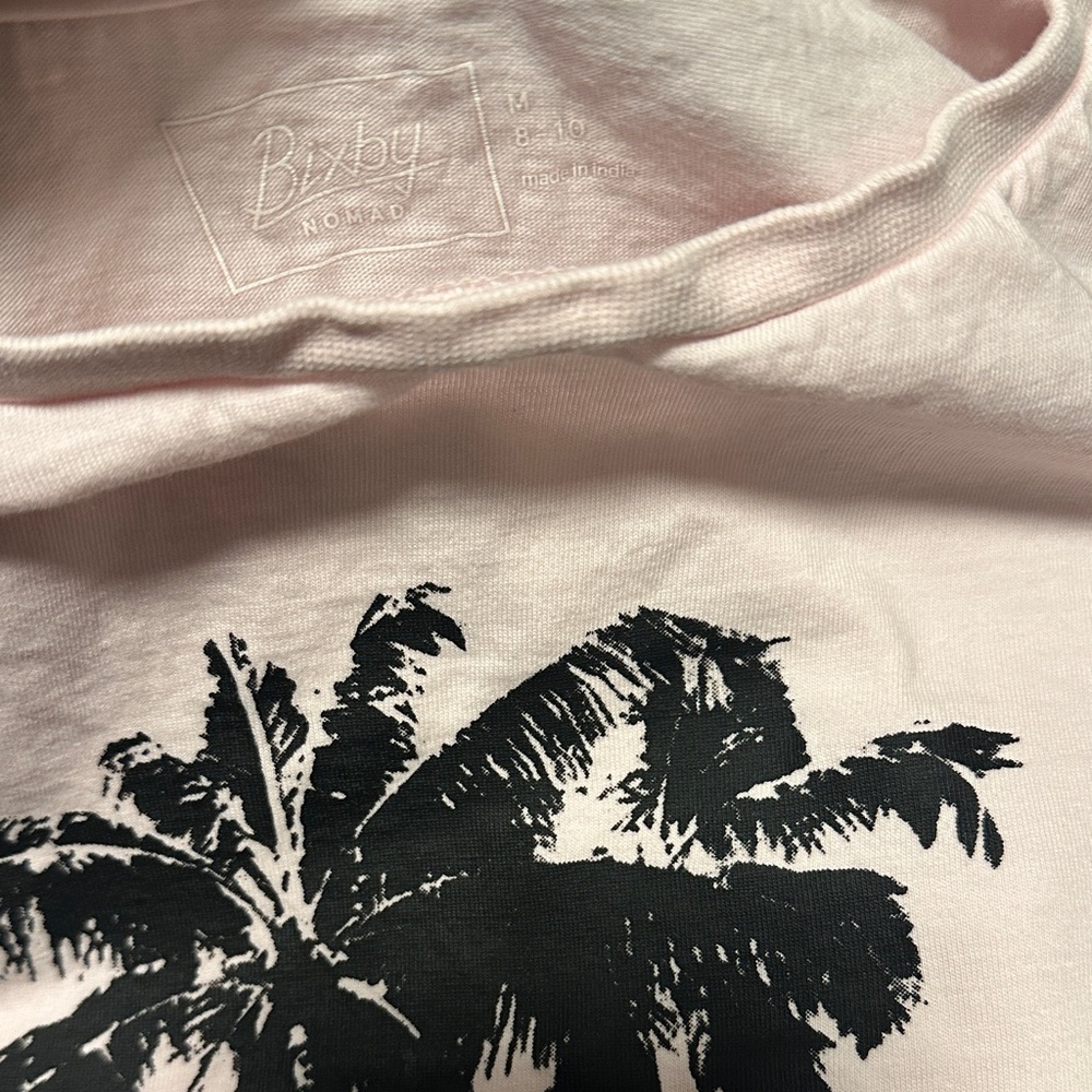 Surfer Paradise graphic Pink Kids Tee size medium 8-10 - Picture 2 of 3